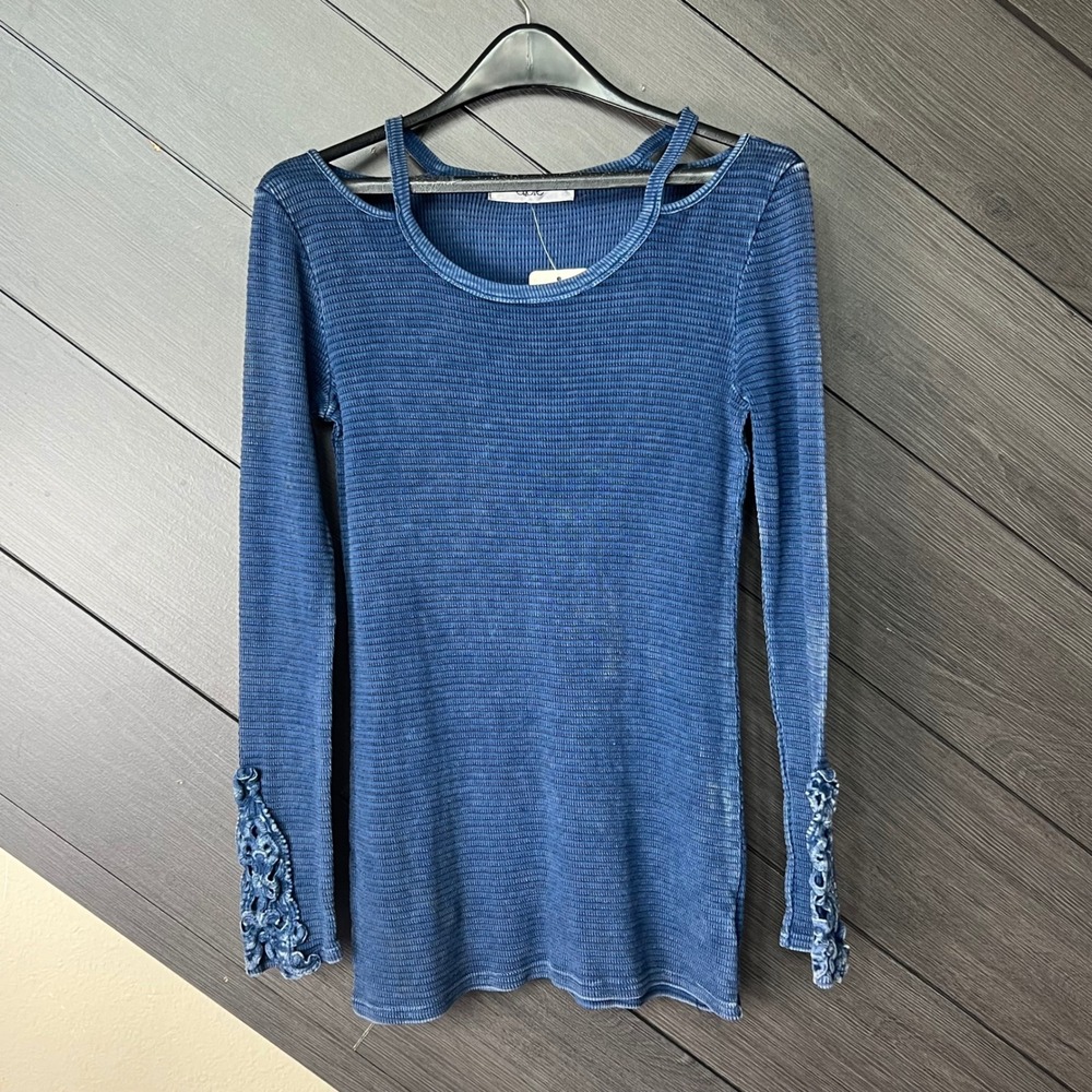 Able Women's Waffle Thermal Long Sleeve Top Blue Lace Sleeve S NWT BOHO